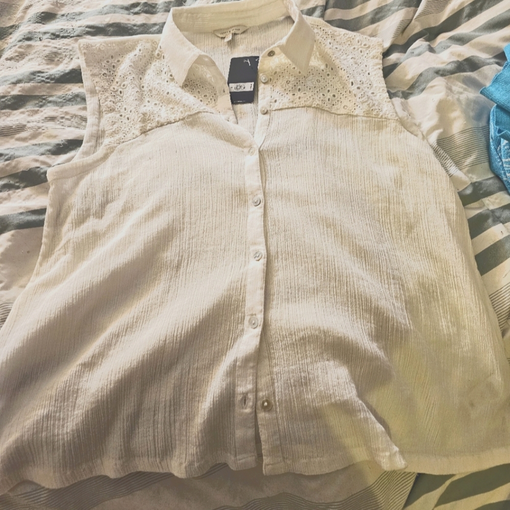 Lucky Brand White Buttoned Tank Size S NWT